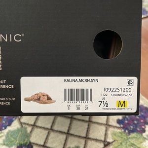 Vionic kalina 7.5 M womens sandals